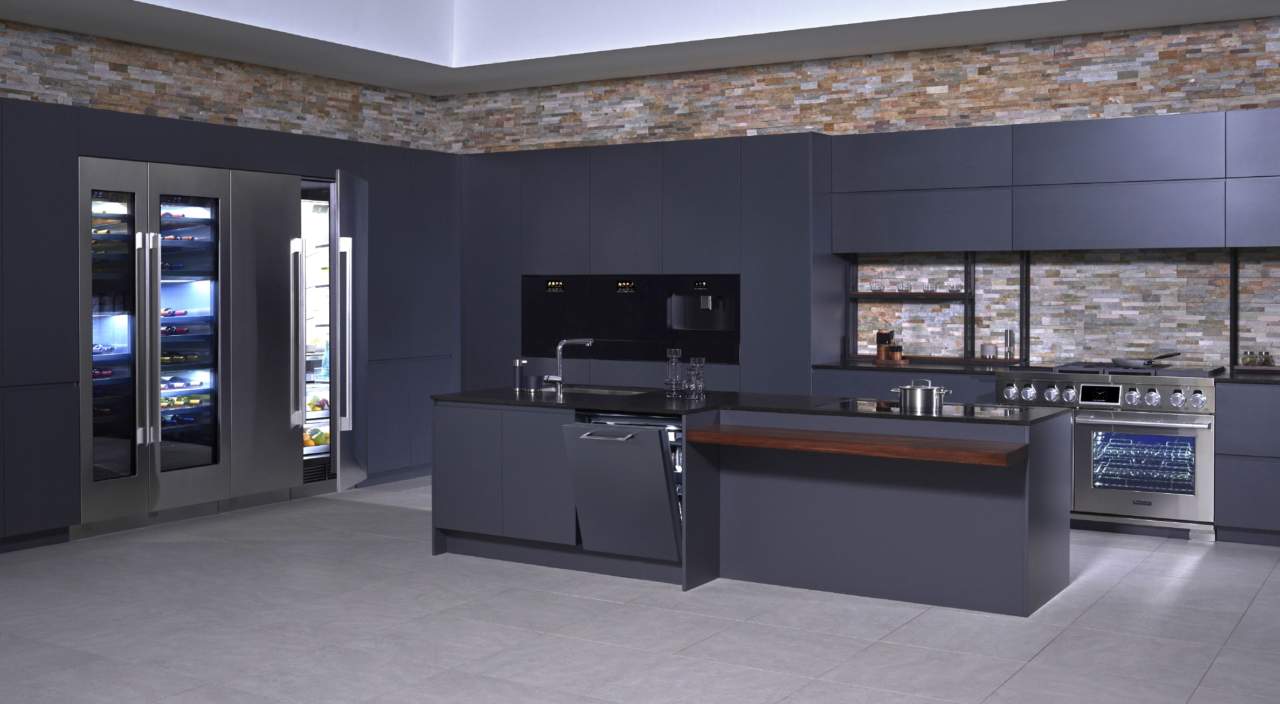 LG-SIGNATURE-KITCHEN-SUITE_Package_01.jpg