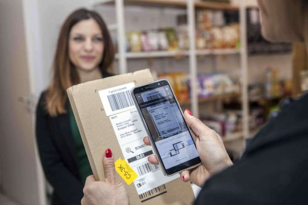 Amazon Counter, al via in Italia il servizio di ritiro nei negozi